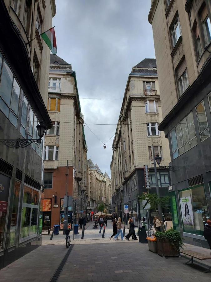 Budapest Walking Street-V Экстерьер фото